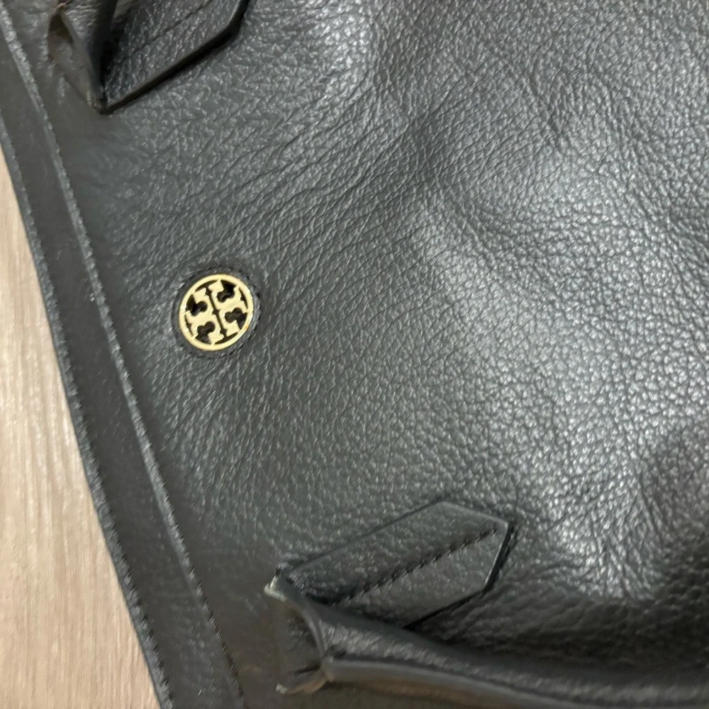 TORY BURCH Large Pebble Grain Leather Tote Bag - Picture 9 of 14